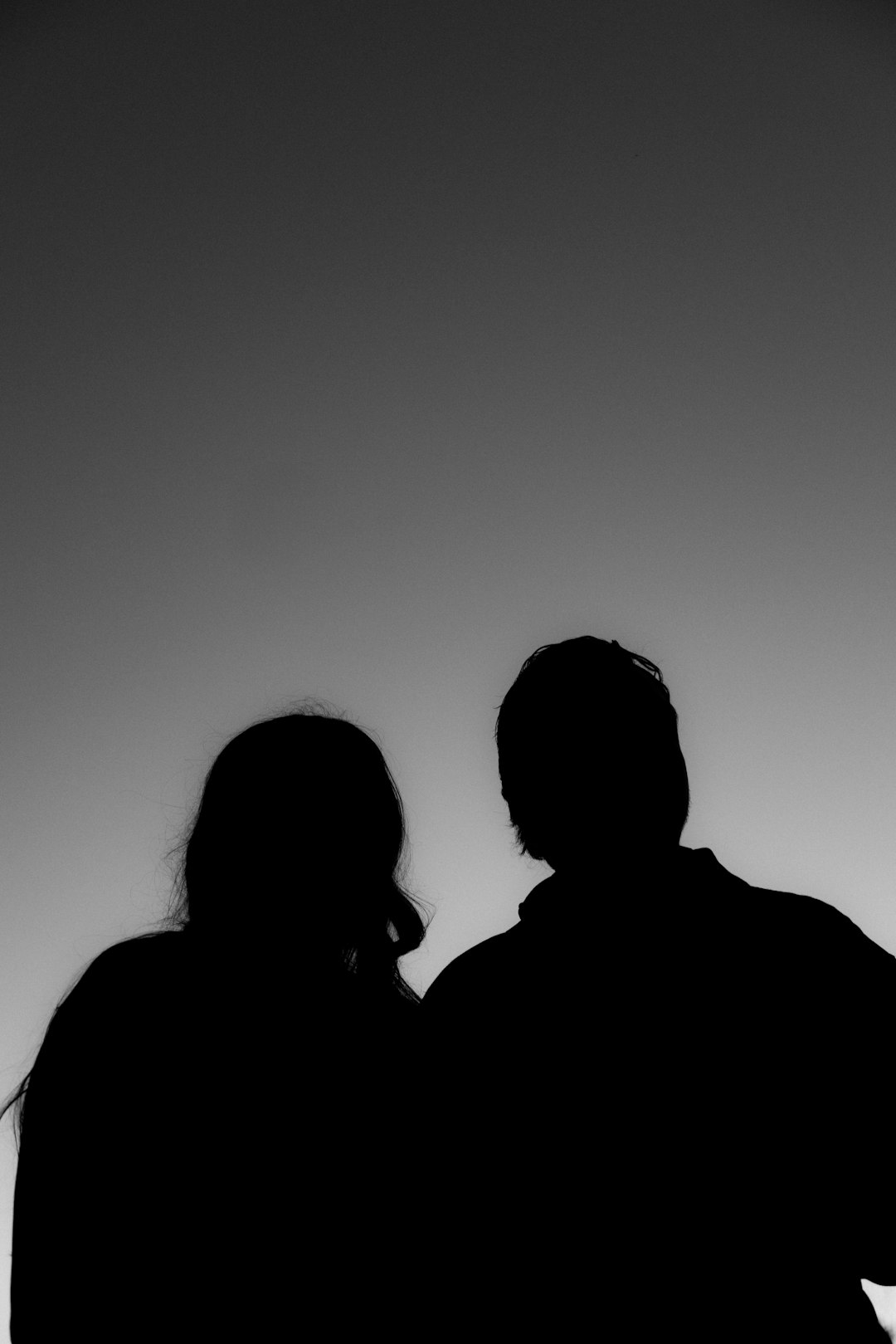 מה חשוב לדעת לפני גירושין? אילון אוריאל מסביר למה אקטואר מומחה הוא המפתח לביטחון כלכלי